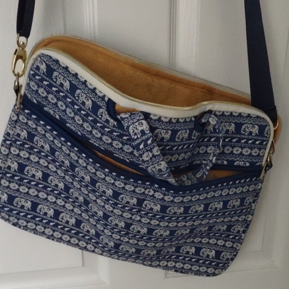Blue and White Elephant Print Notebook Bag